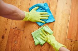 Мытье и чистка деревянных полов – советы эксперта