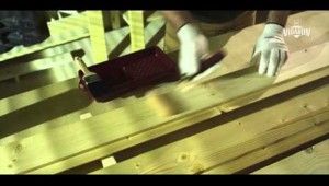 Навчальний фільм - лакування дерев'яного фасаду Зовнішнім Лаком VIDARON